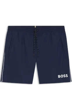 Badeshorts mit kontrastfarbenem Logo und Paspelierung