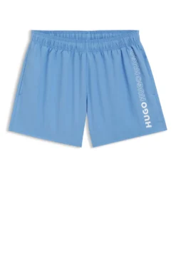 Badeshorts mit mehreren Logos