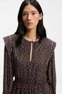 Bedrucktes Minikleid mit kontrastfarbenen Paspeln