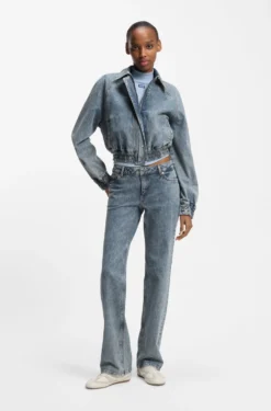 Bootcut-Jeans aus blauem Stretch-Denim