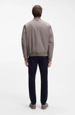 BOSS x ASTON MARTIN Bomberjacke aus wasserabweisendem Twill