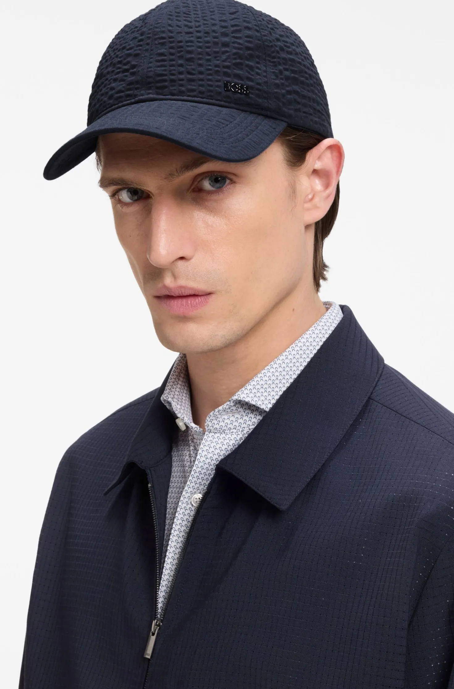 Cap aus Seersucker-Stretch-Baumwolle mit metallenen Logo-Buchstaben