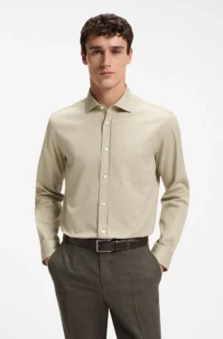 Casual-Fit Hemd aus Baumwolle mit Cutaway-Kragen