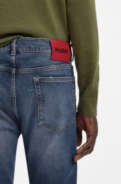 Dunkelblaue Slim-Fit Jeans aus bequemem Stretch-Denim
