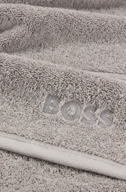 Duschtuch aus Baumwolle in Silber mit Logo-Stickerei