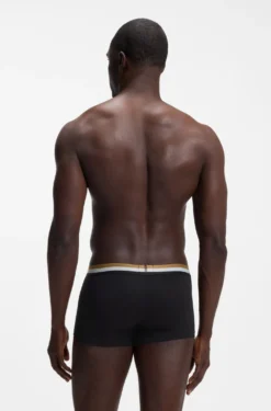 Eng anliegende Boxershorts aus Baumwoll-Mix im Dreierpack