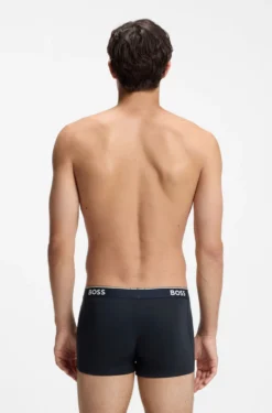 Eng anliegende Boxershorts aus Stretch-Baumwolle mit kurzem Bein und fortlaufenden Logos