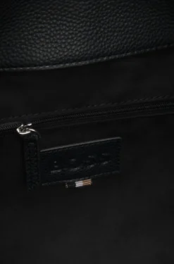 Genarbte Hobo Bag mit Double-B-Monogramm
