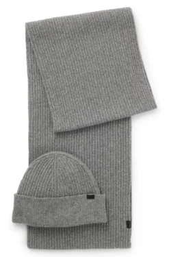 Geschenk-Set aus Mütze und Schal