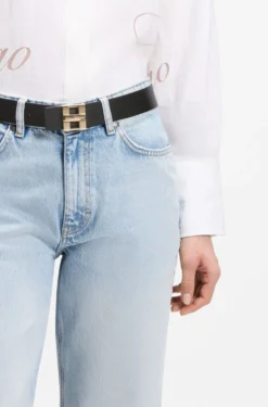 Gürtel aus italienischem Leder mit metallenen Logo-Lettern