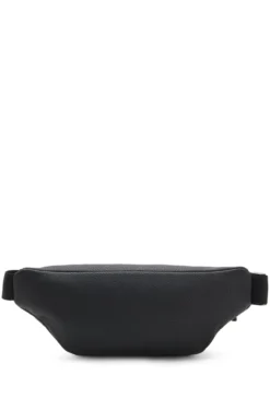 Gürteltasche aus genarbtem Material mit Logo-Patch