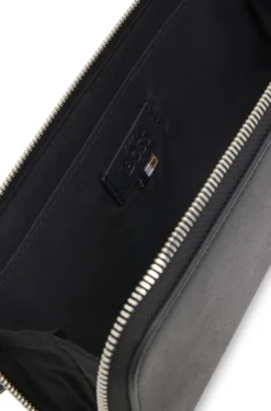 Gürteltasche mit Logo-Schriftzug