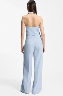 Hose aus Stretch-Gewebe mit weitem Beinverlauf