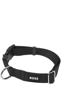 Hundehalsband mit Logo-Aufnäher aus Silikon
