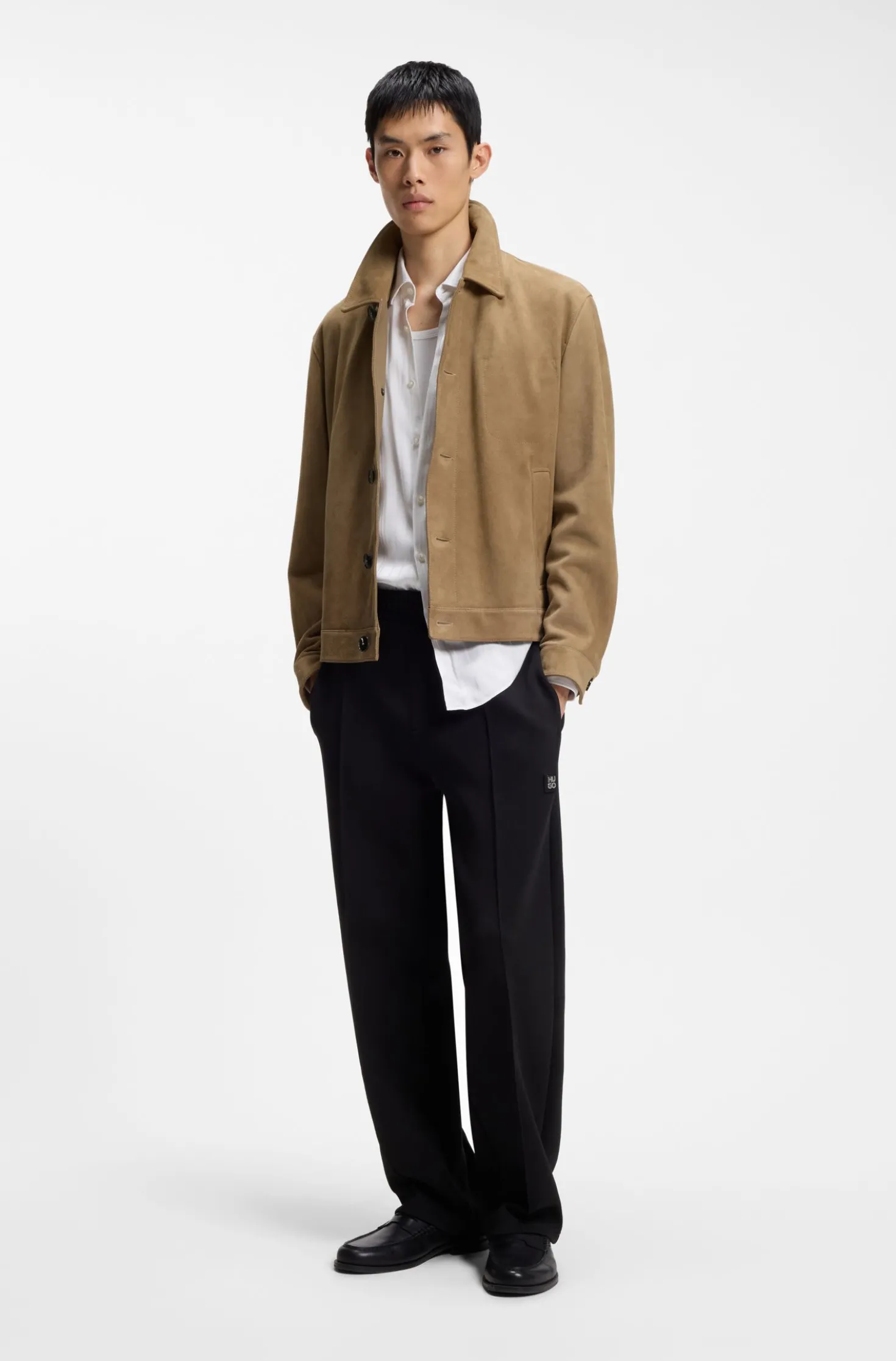Jacke aus Veloursleder mit abgestepptem Detail an der Brusttasche