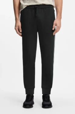 Jogginghose aus Dreiecks-Jacquard mit gummiertem Logo