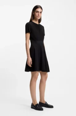 Kleid aus Stretch-Jersey mit Schlüsselloch-Ausschnitt