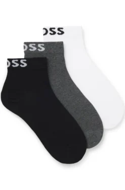 Kurze Socken mit Logos im Dreierpack