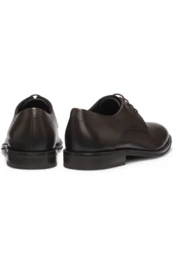 Leder-Derbys mit Zehenkappe