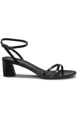 Ledersandalen mit Blockabsatz und Riemchen