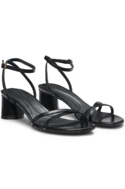 Ledersandalen mit Blockabsatz und Riemchen