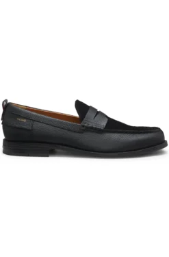 Loafer aus genarbtem Leder mit Schuhblatt aus Veloursleder