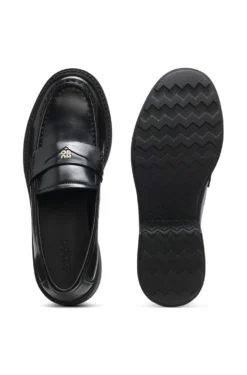 Loafer aus Leder mit Pennyloafer-Besatz und Stacked-Logo