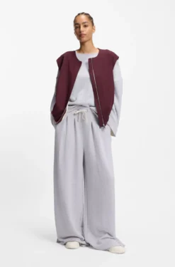 Loose-Fit Sweatshirt aus Baumwoll-Mix mit unversäuberten Säumen