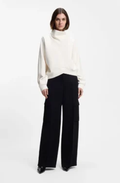 Loose-Fit Sweatshirt mit drapiertem Trichterkragen