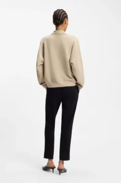 Loose-Fit Sweatshirt mit drapiertem Trichterkragen