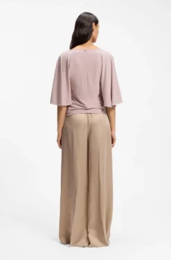 Loose-Fit T-Shirt aus Cupro mit Raglanärmeln
