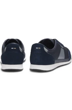 Lowtop Sneakers mit strukturierten Details