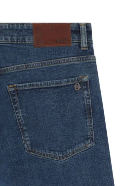 Maine Regular-Fit Jeans aus bequemem Stretch-Denim