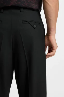 Modern-Fit Hose aus Stretch-Twill mit Bügelfalten