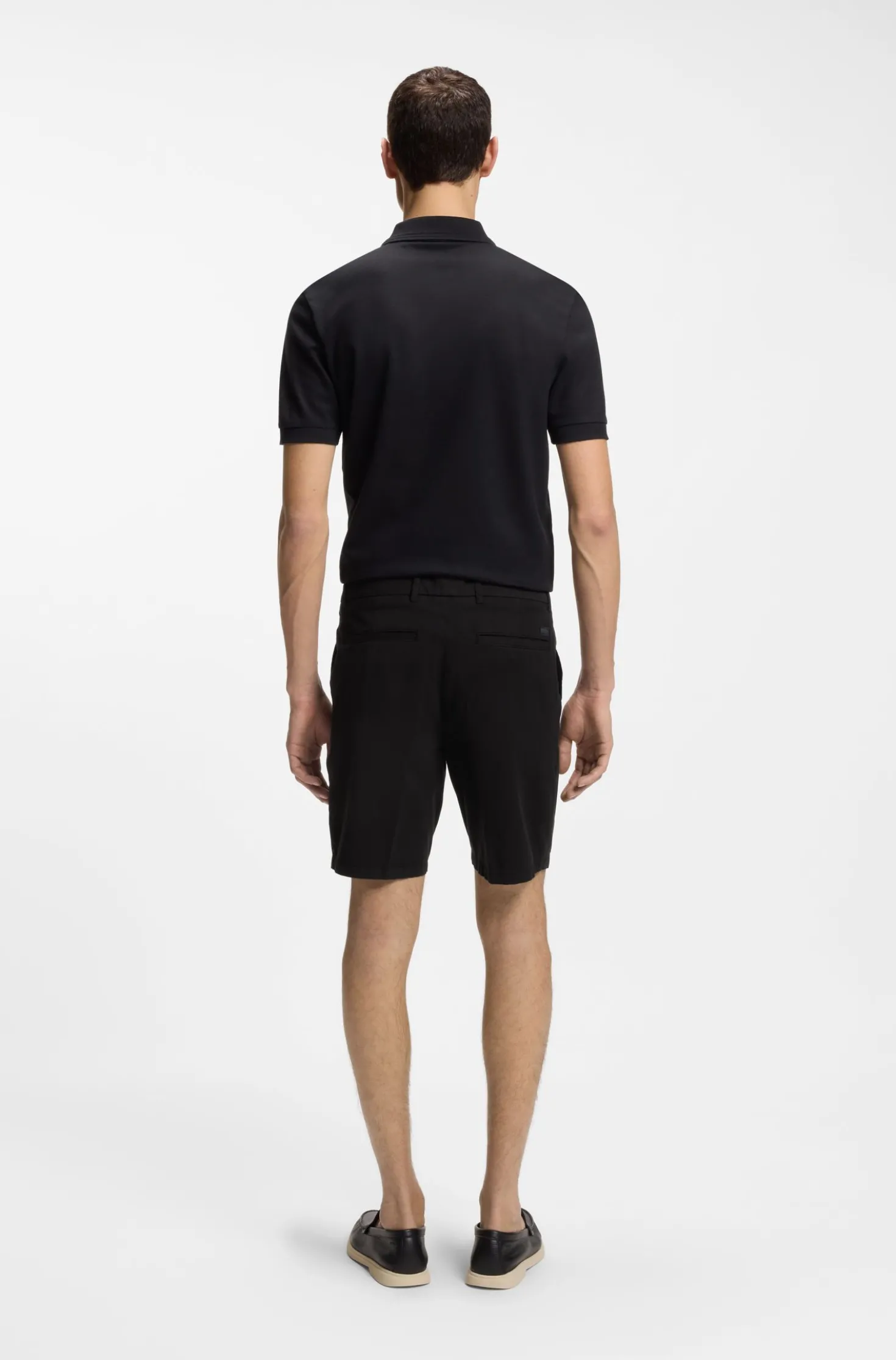 Modern-Fit Shorts aus Stretch-Baumwolle