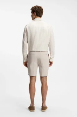 Modern-Fit Shorts aus Stretch-Baumwolle