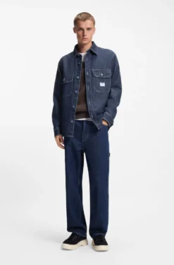 Oversized Hemd aus blauem Denim