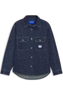 Oversized Hemd aus blauem Denim