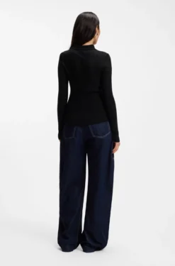 Pullover aus transparentem Woll-Mix mit Polokragen