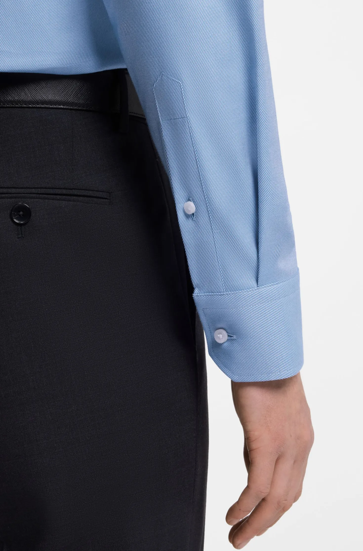 Regular-Fit Hemd aus elastischem Baumwoll-Twill mit bügelleichtem Finish