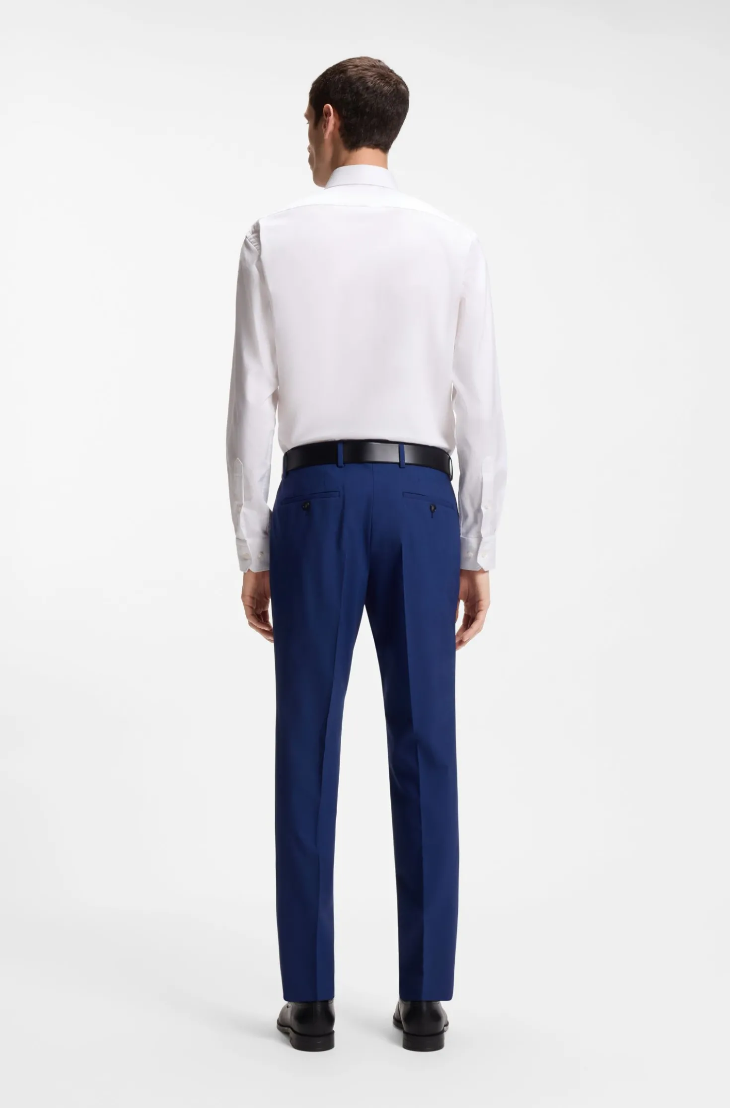 Regular-Fit Hemd aus elastischem Baumwoll-Twill mit bügelleichtem Finish