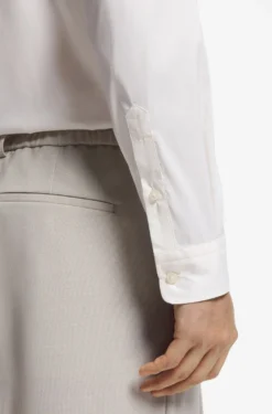 Regular-Fit Hemd aus funktionalem Stretch-Gewebe