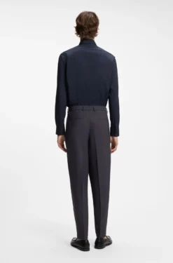 Regular-Fit Hemd aus funktionalem Stretch-Gewebe