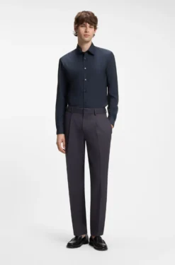 Regular-Fit Hemd aus funktionalem Stretch-Gewebe