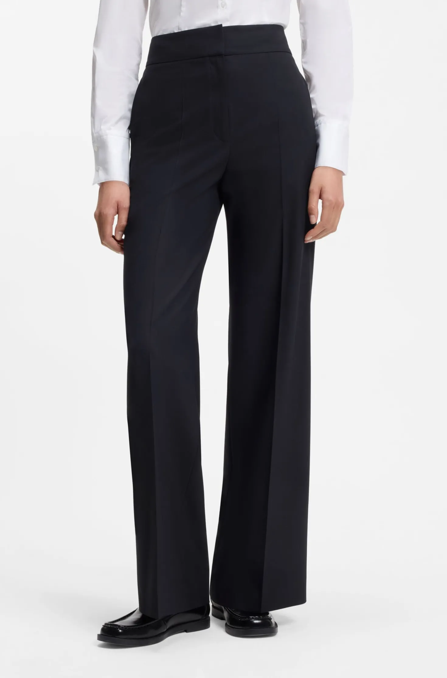 Regular-Fit Hose aus Stretch-Gewebe mit weitem Bein