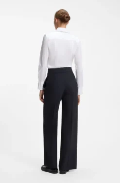 Regular-Fit Hose aus Stretch-Gewebe mit weitem Bein