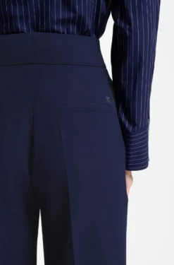 Regular-Fit Hose mit weitem Bein
