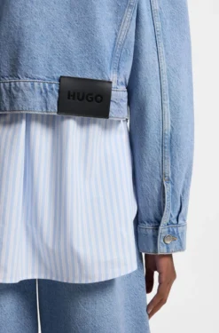 Regular-Fit Jacke aus hellblauem Denim