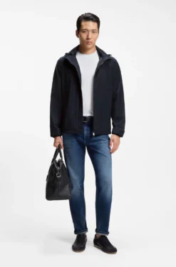 Regular-Fit Jacke mit Kapuze und wasserabweisendem Finish