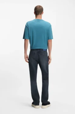 Regular-Fit Jeans aus dunkelblauem Denim